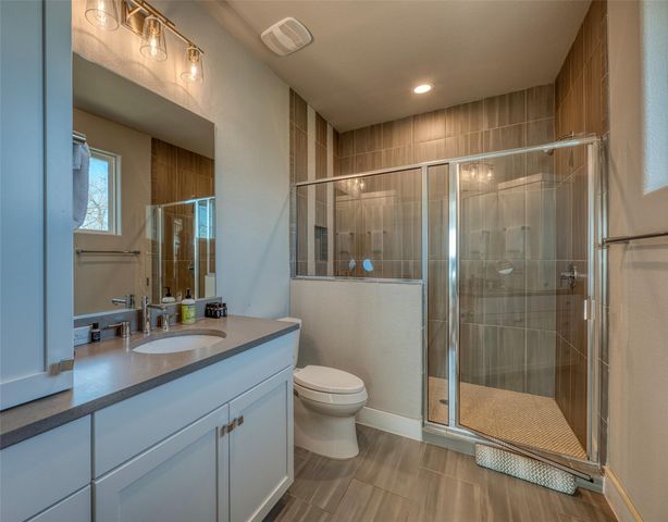 414 Campa Pajama LN, Kingsland, TX 78639