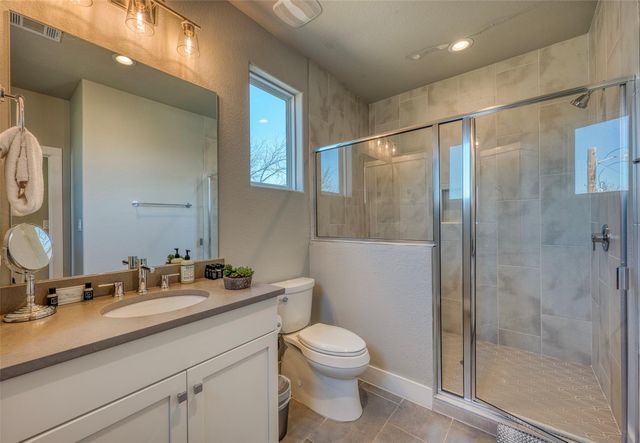 414 Campa Pajama LN, Kingsland, TX 78639