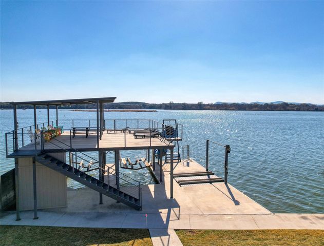 414 Campa Pajama LN, Kingsland, TX 78639