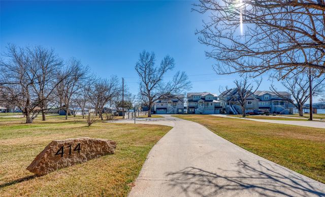 414 Campa Pajama LN, Kingsland, TX 78639