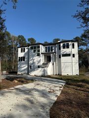 2 Deer Ridge Estates Boulevard, Kingwood, TX 77339