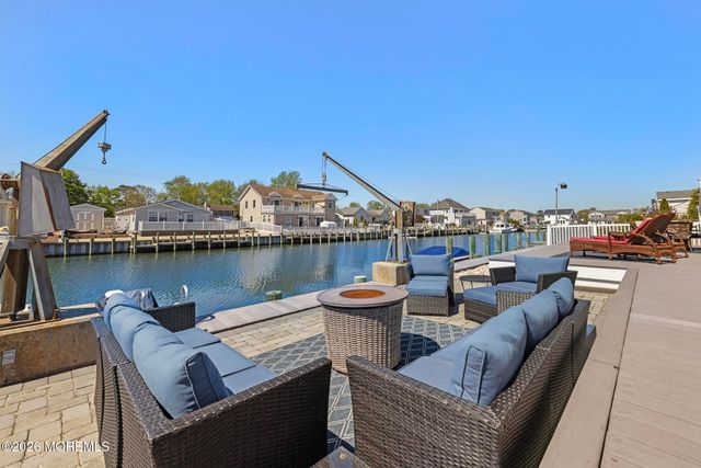 1931 Seaman Court, Toms River, NJ 08753