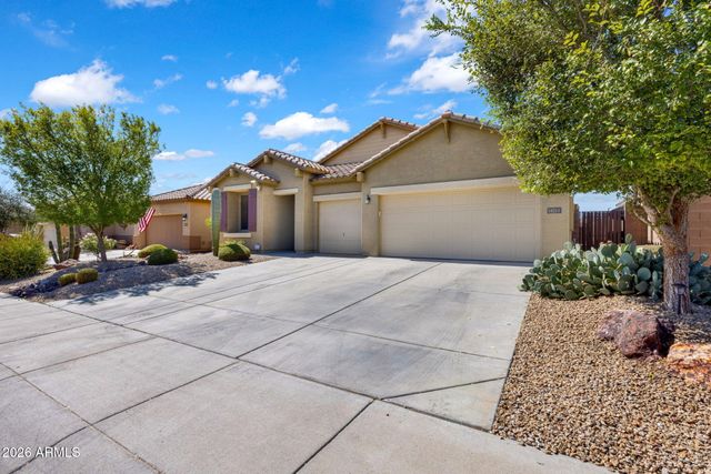 18211 W PALO VERDE Avenue, Waddell, AZ 85355