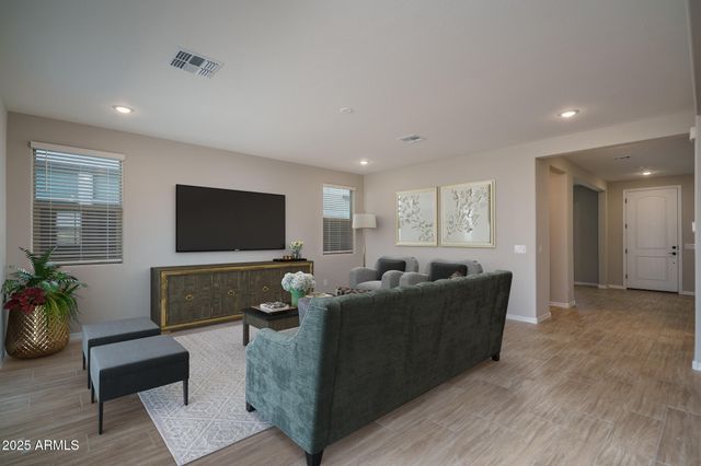 3996 S 178TH Drive, Goodyear, AZ 85338