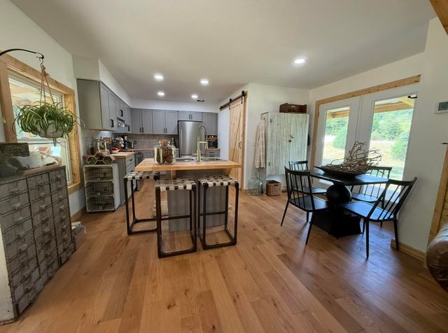 000 Rr 1 Box 222, Vanzant, MO 65768