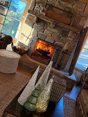 000 Rr 1 Box 222, Vanzant, MO 65768