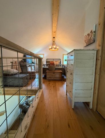 000 Rr 1 Box 222, Vanzant, MO 65768