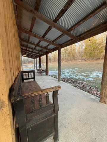 000 Rr 1 Box 222, Vanzant, MO 65768