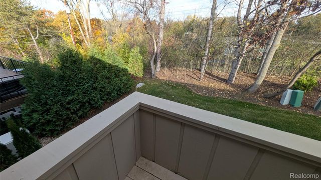 2014 Waldons Court S, West Bloomfield Charter Township, MI 48322