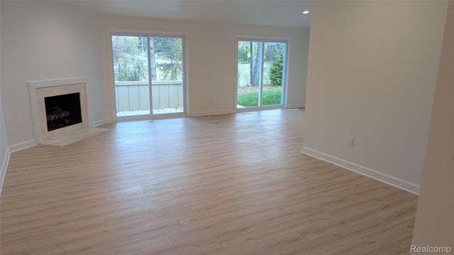 2014 Waldons Court S, West Bloomfield Charter Township, MI 48322