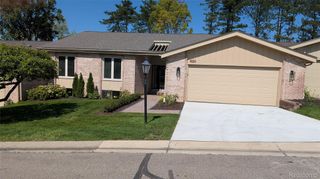 2014 Waldons Court S, West Bloomfield Charter Township, MI 48322