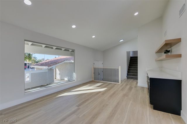 4650 White Rock Drive, Las Vegas, NV 89121