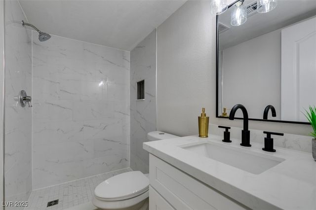 4650 White Rock Drive, Las Vegas, NV 89121