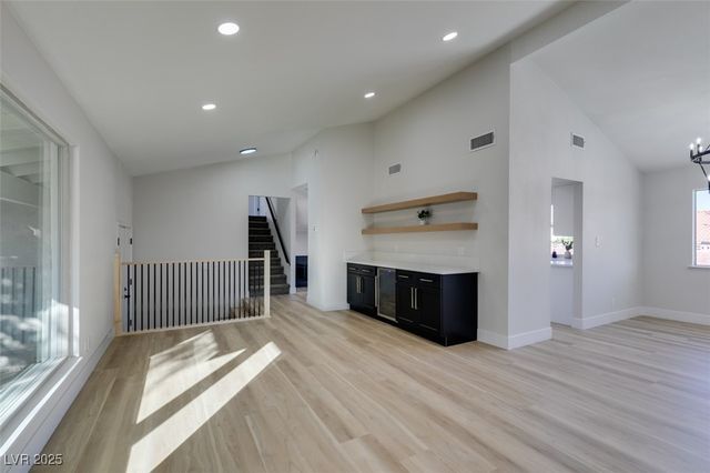 4650 White Rock Drive, Las Vegas, NV 89121