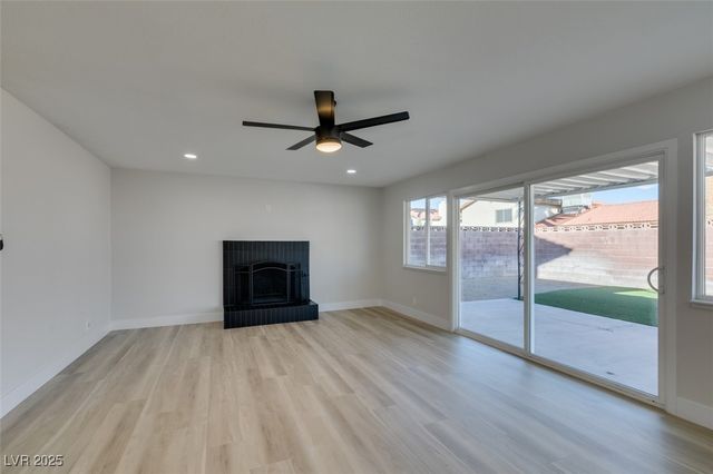 4650 White Rock Drive, Las Vegas, NV 89121