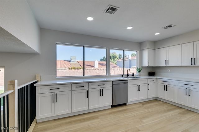 4650 White Rock Drive, Las Vegas, NV 89121