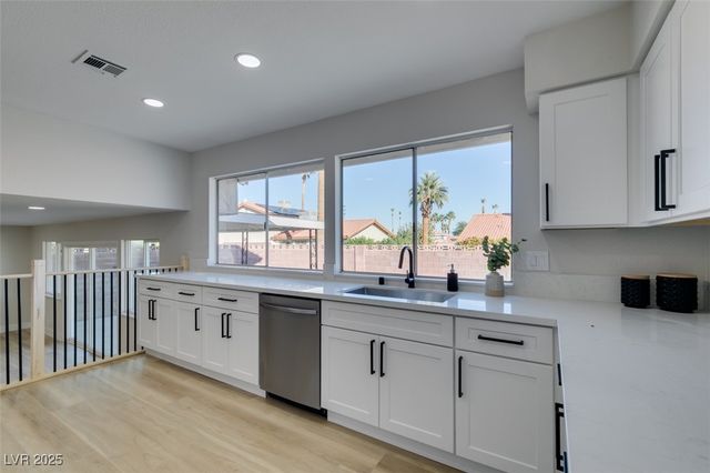 4650 White Rock Drive, Las Vegas, NV 89121