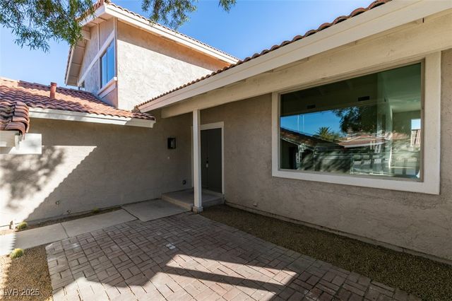 4650 White Rock Drive, Las Vegas, NV 89121