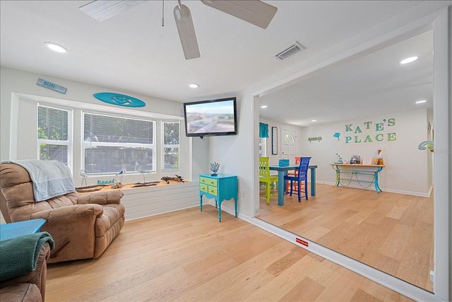 2923 LINWOOD DRIVE, Sarasota, FL 34232