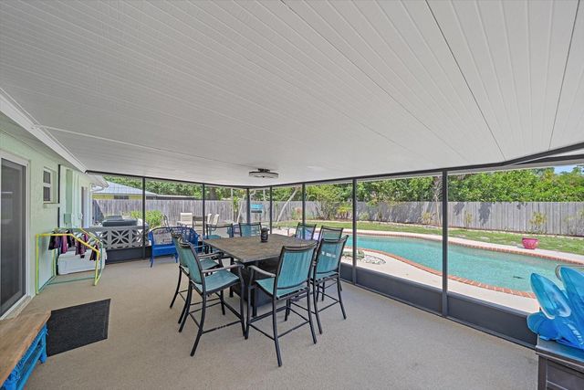2923 LINWOOD DRIVE, Sarasota, FL 34232