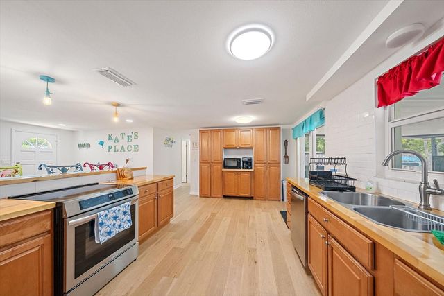 2923 LINWOOD DRIVE, Sarasota, FL 34232