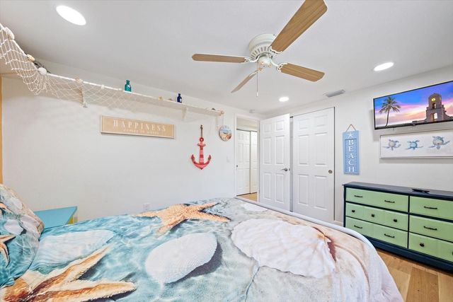 2923 LINWOOD DRIVE, Sarasota, FL 34232