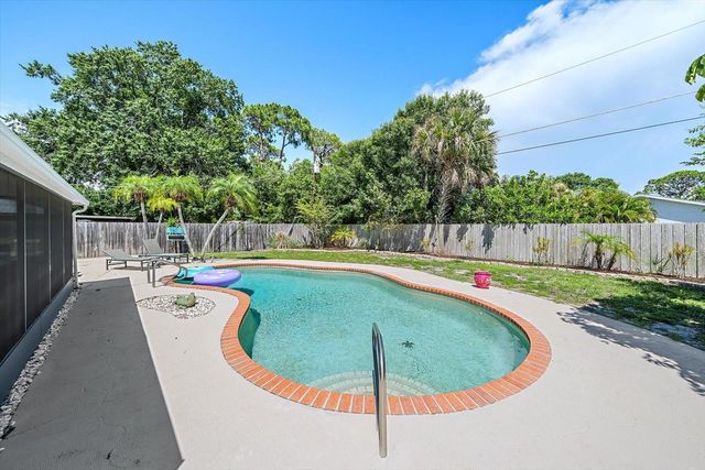 2923 LINWOOD DRIVE, Sarasota, FL 34232