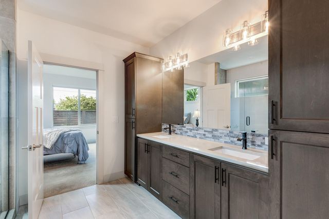 63173 Iner Loop, Bend, OR 97701