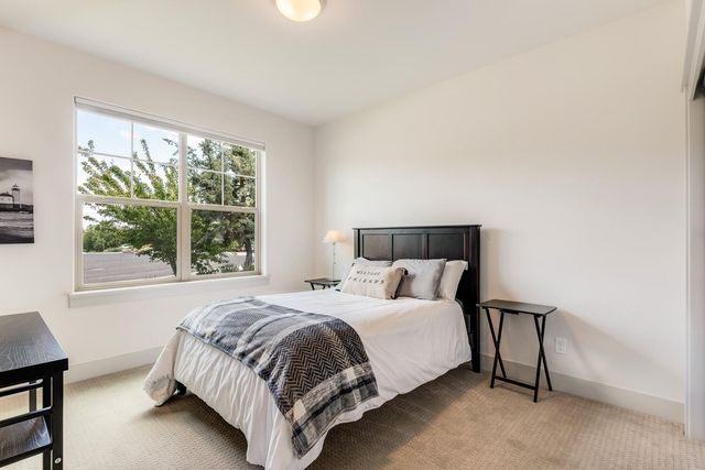 63173 Iner Loop, Bend, OR 97701
