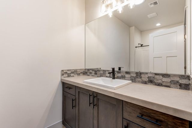 63173 Iner Loop, Bend, OR 97701