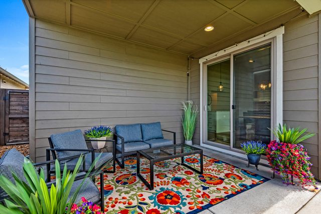 63173 Iner Loop, Bend, OR 97701