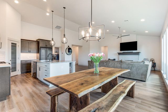 63173 Iner Loop, Bend, OR 97701