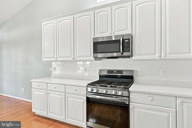 5619 E KESSLERS XING, Fredericksburg, VA 22407