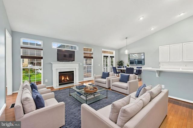 5619 E KESSLERS XING, Fredericksburg, VA 22407