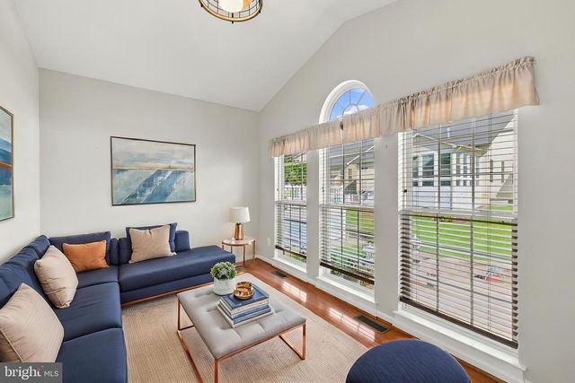 5619 E KESSLERS XING, Fredericksburg, VA 22407