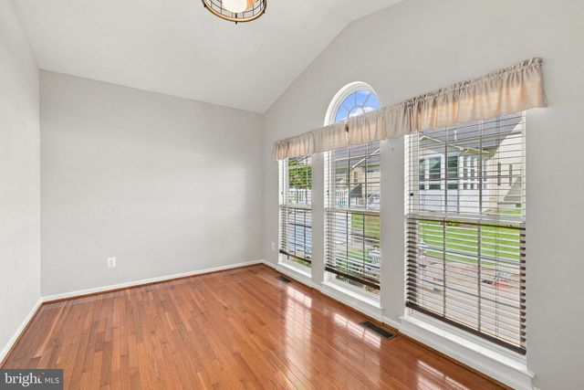 5619 E KESSLERS XING, Fredericksburg, VA 22407