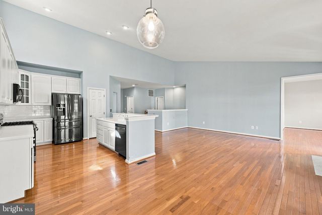 5619 E KESSLERS XING, Fredericksburg, VA 22407