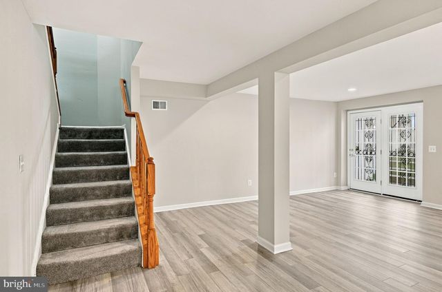 5619 E KESSLERS XING, Fredericksburg, VA 22407