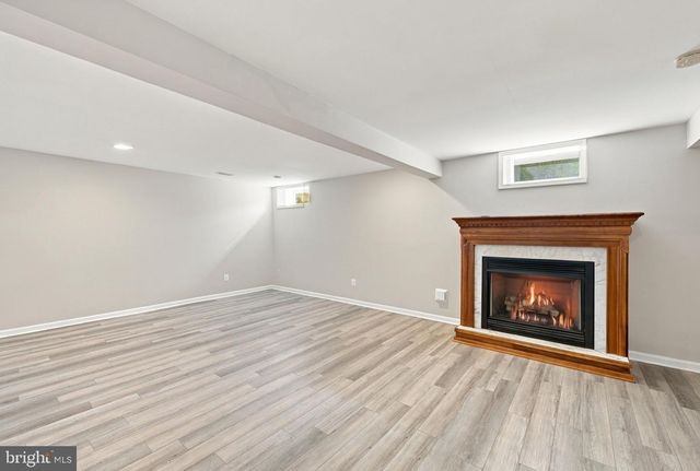 5619 E KESSLERS XING, Fredericksburg, VA 22407