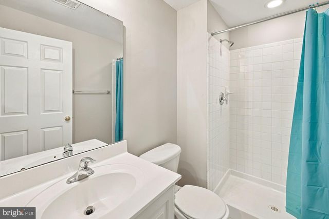 5619 E KESSLERS XING, Fredericksburg, VA 22407