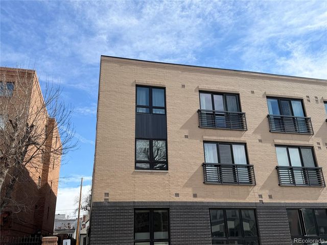 2120 N Downing Street 304, Denver, CO 80205