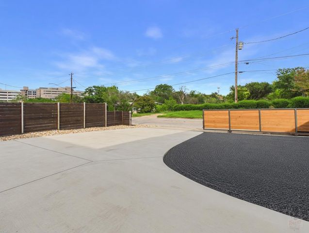 4402 Mount Vernon DR A, Austin, TX 78745