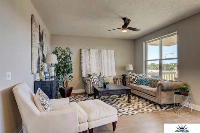 3035 Lakeside Drive, Plattsmouth, NE 68048