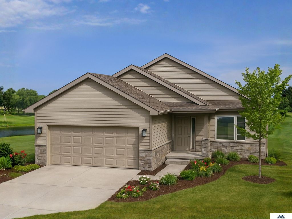 3035 Lakeside Drive, Plattsmouth, NE 68048