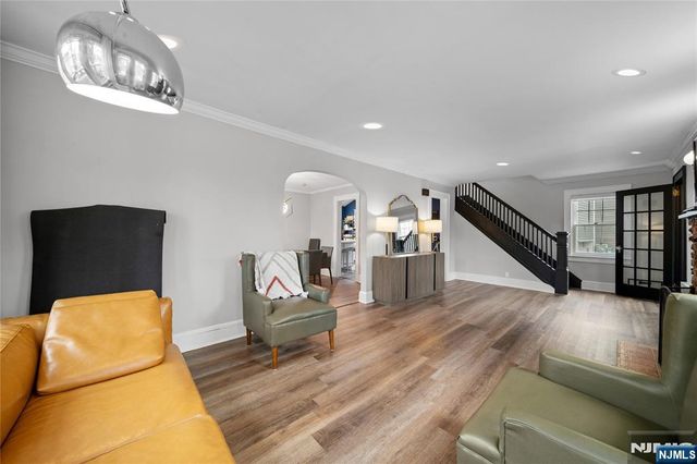 243 Jefferson Avenue, Cresskill, NJ 07626