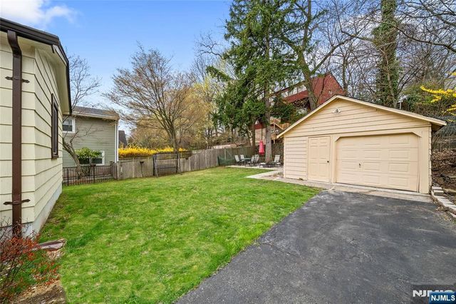 243 Jefferson Avenue, Cresskill, NJ 07626