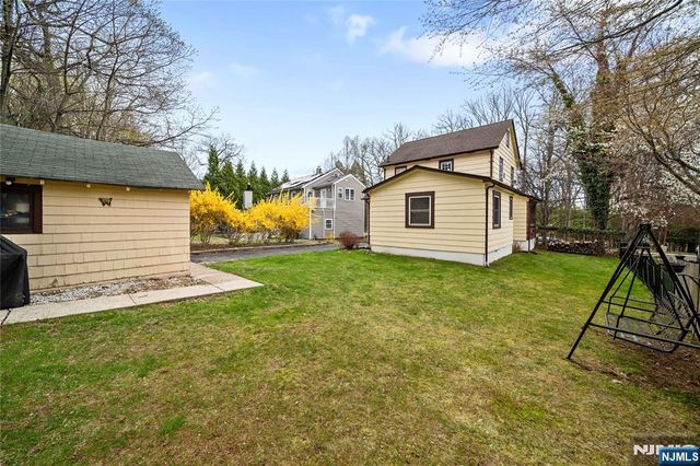 243 Jefferson Avenue, Cresskill, NJ 07626