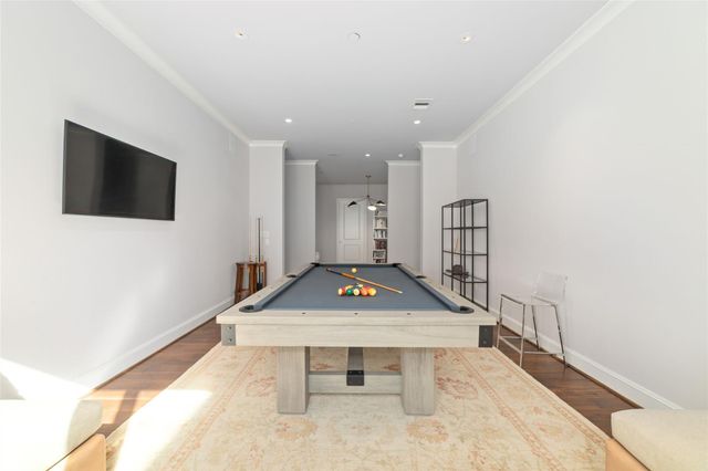 2221 Welch Street 201, Houston, TX 77019