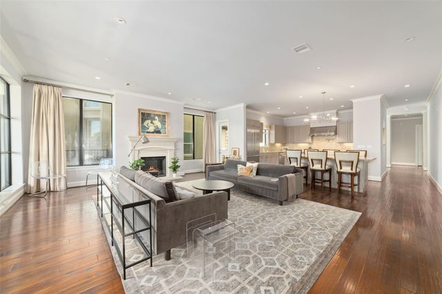 2221 Welch Street 201, Houston, TX 77019