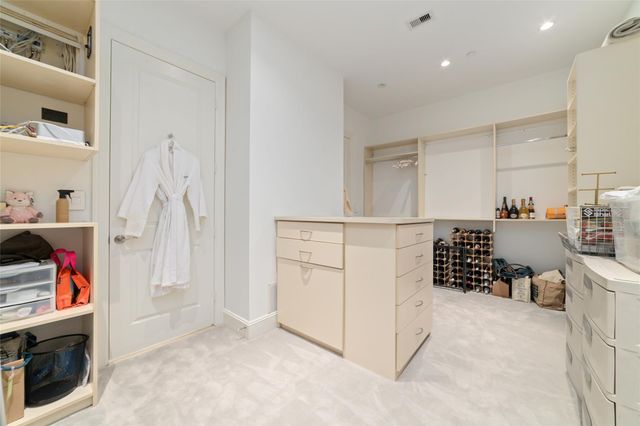 2221 Welch Street 201, Houston, TX 77019